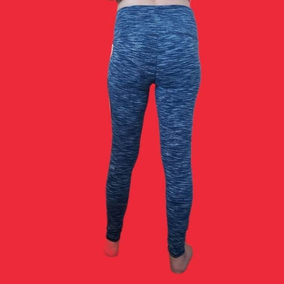 ALO Yoga High Wasted Air Brush LEGGINGS . - Picture 16 of 16